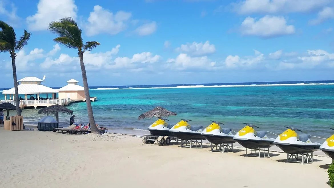 Sunshine Suites Resort | Seven Mile Beach